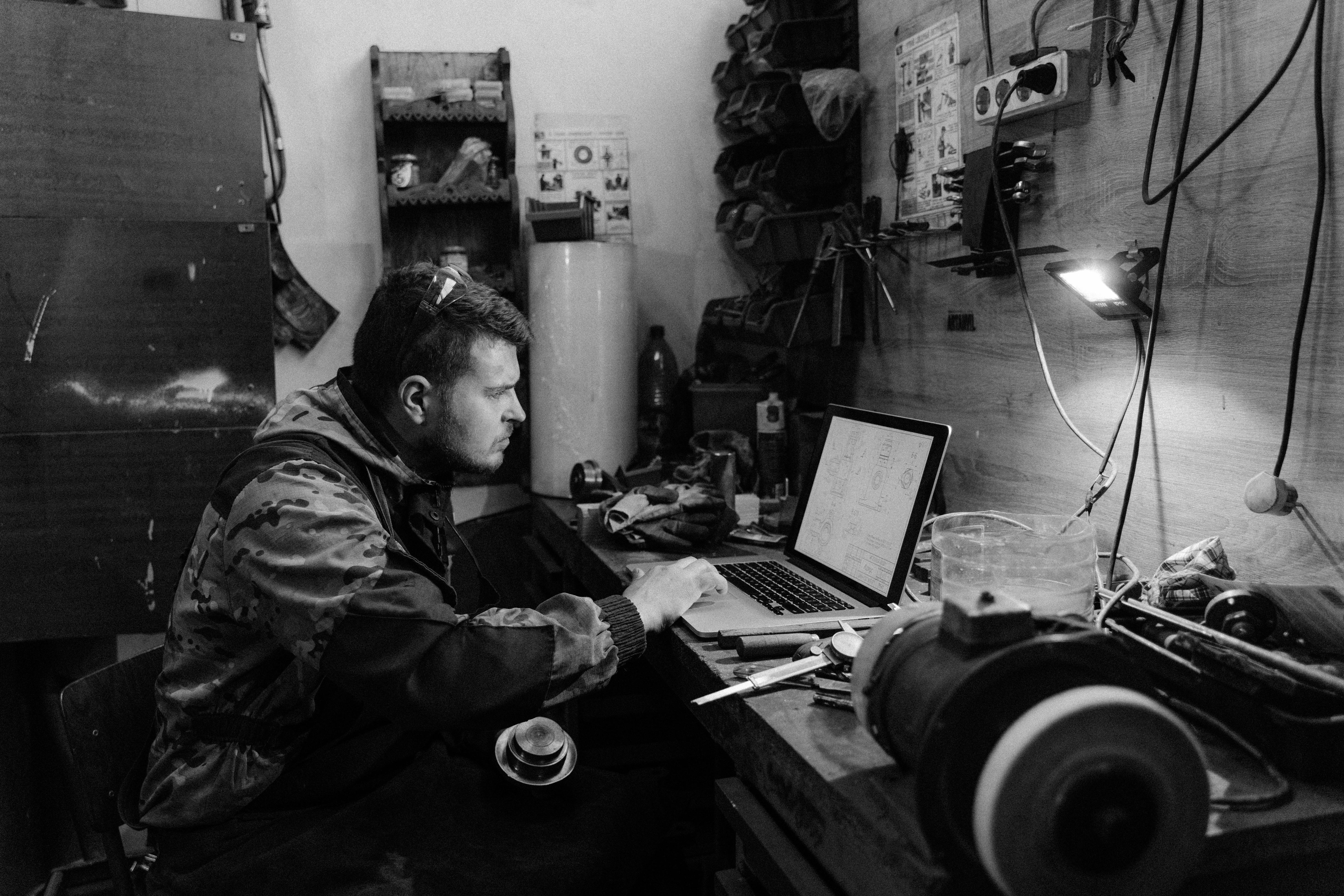 Fast Dell Laptop Repair Service in Ghaziabad