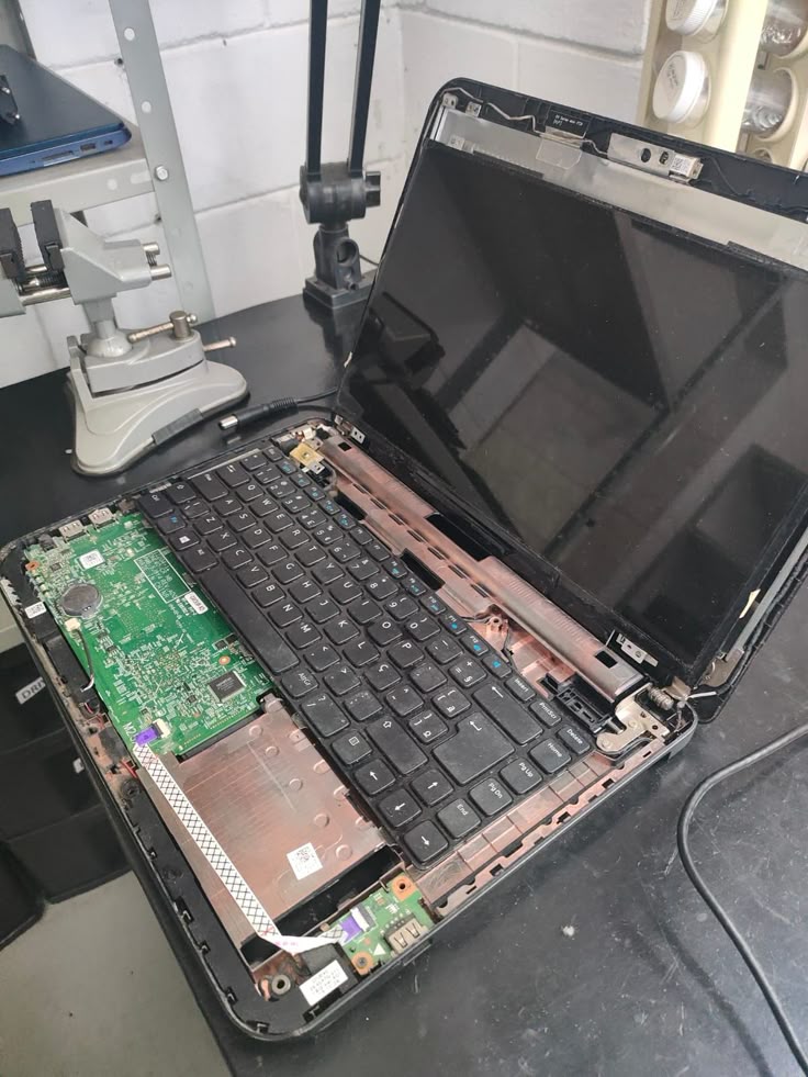 HP Laptop Repair Service in Noida