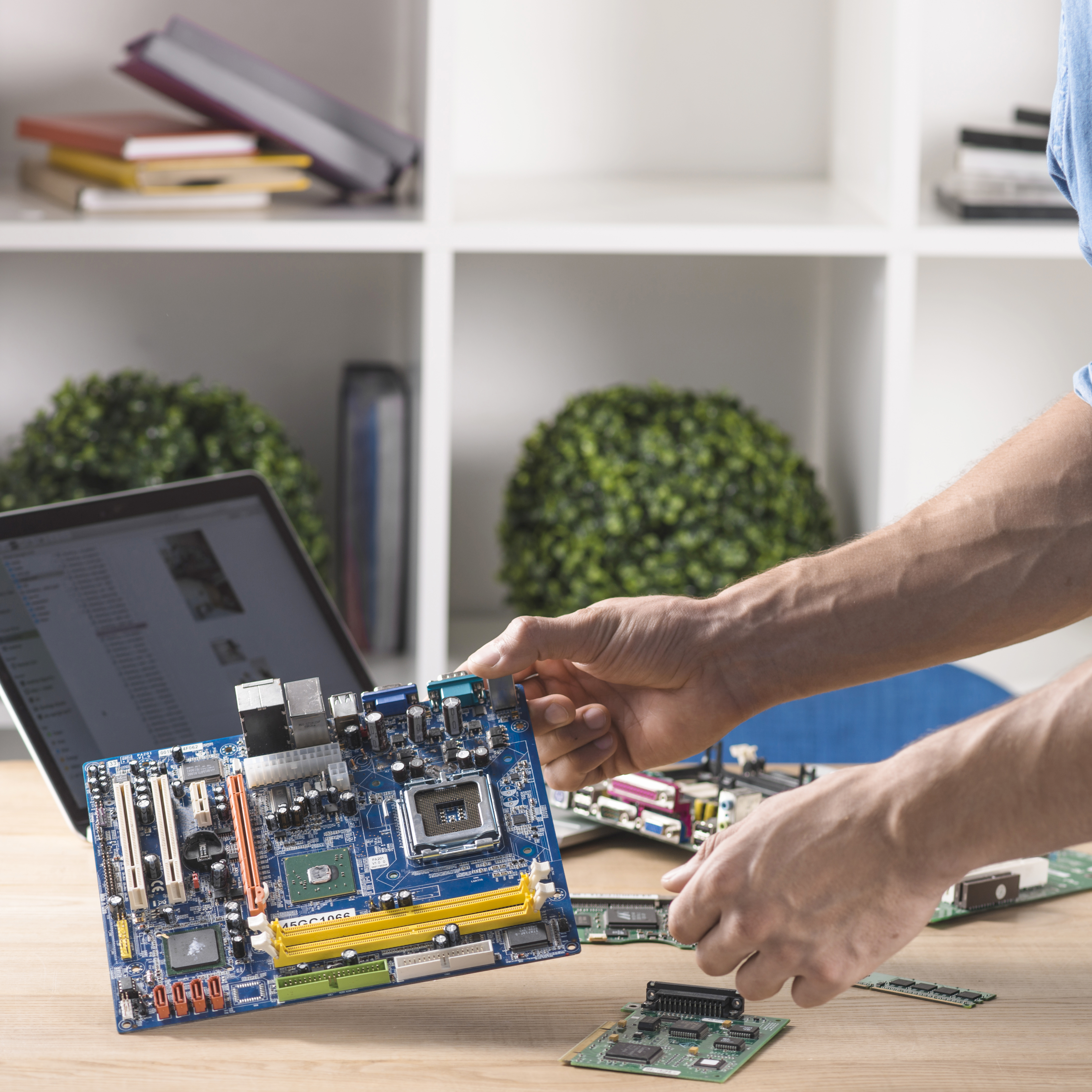 HP Laptop Repair Service in Noida