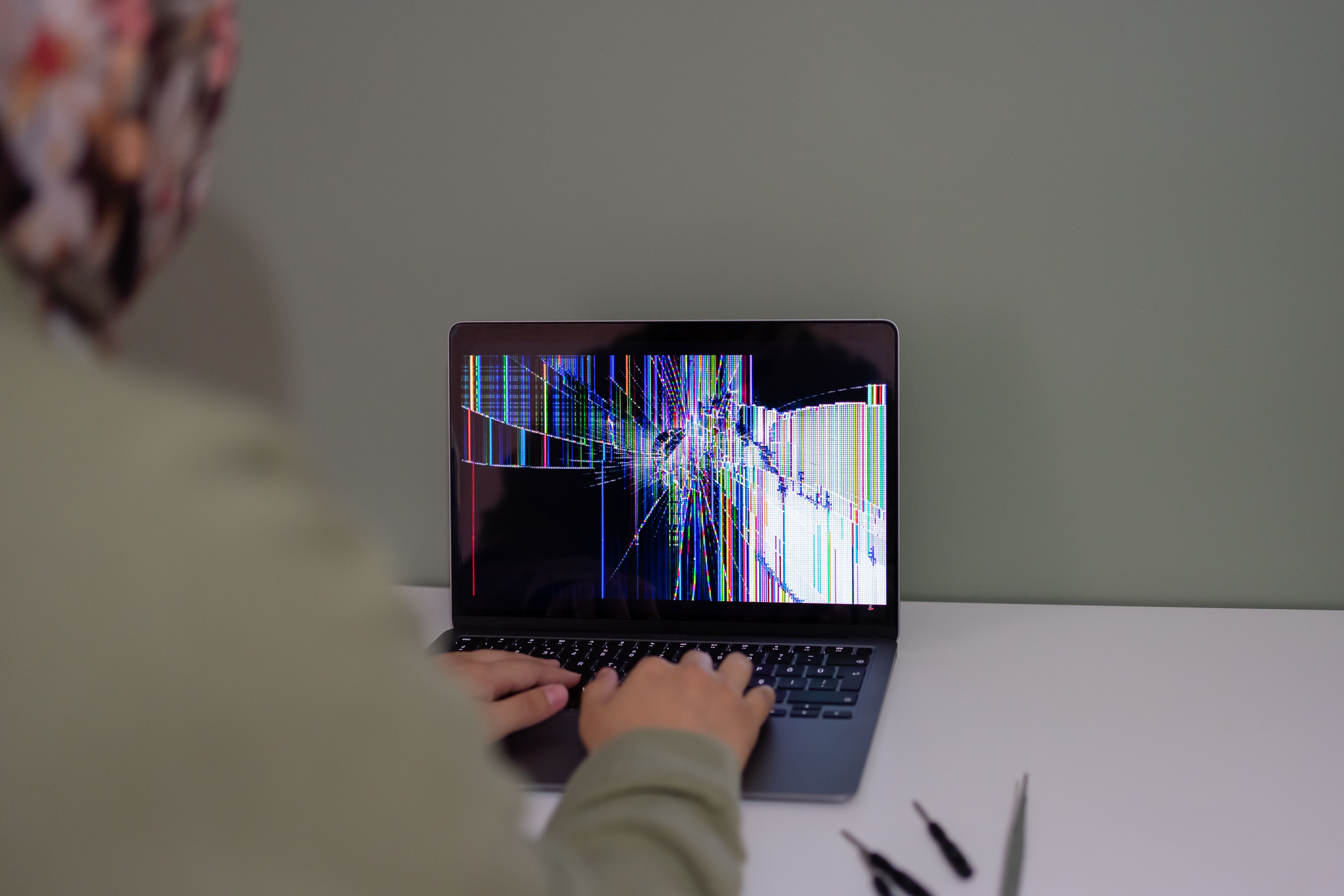 Apple Laptop Repair Service in Noida