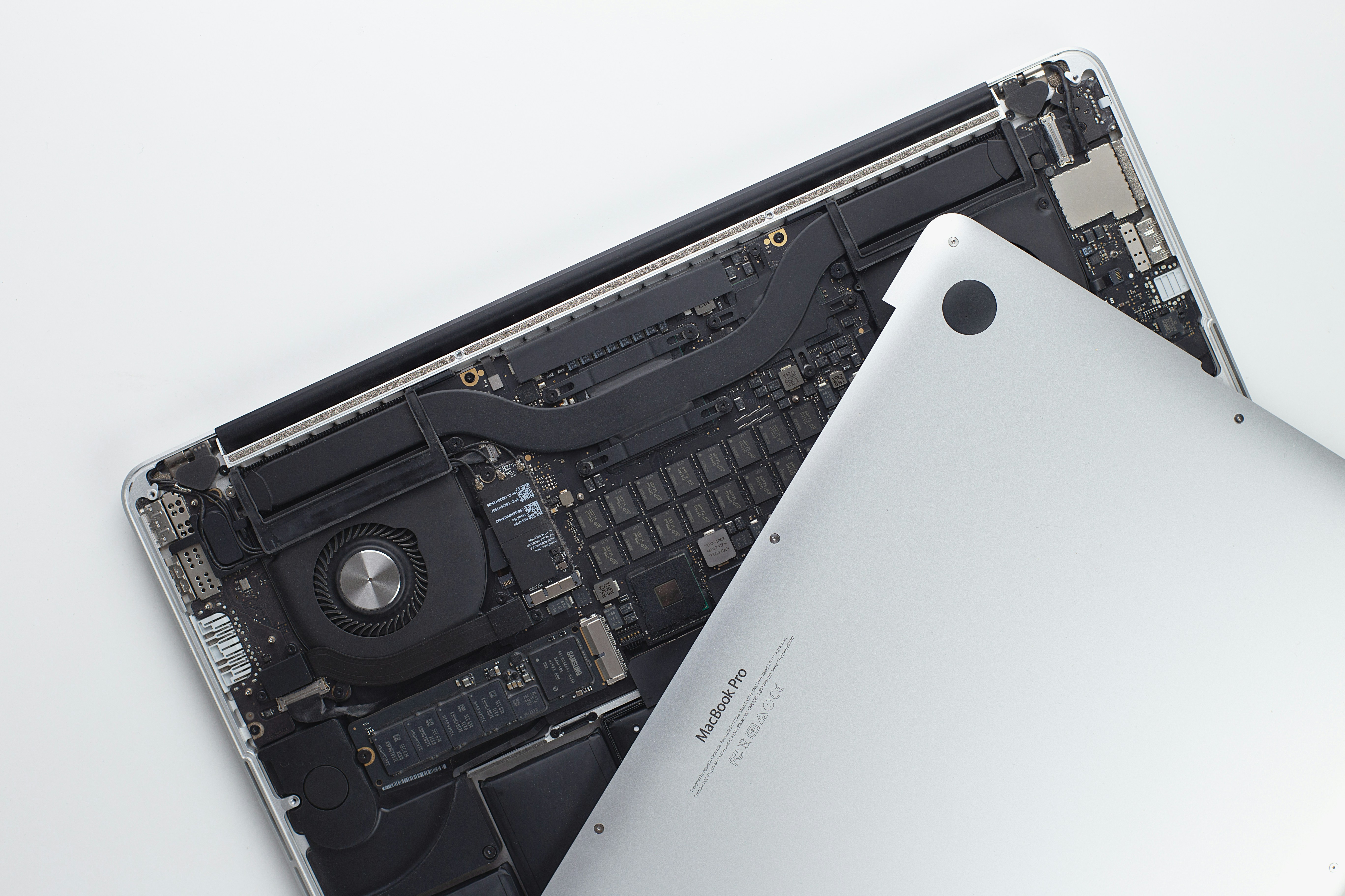 Apple Laptop Repair Service in Noida by certified technicians