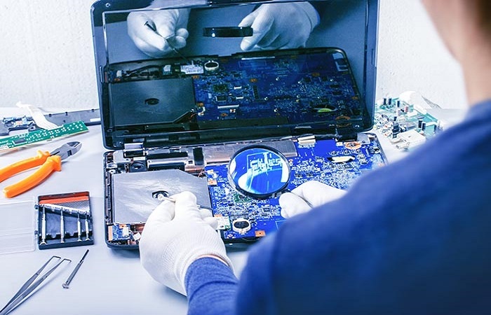 Complete support for Samsung laptop repair service center in Indirapuram
